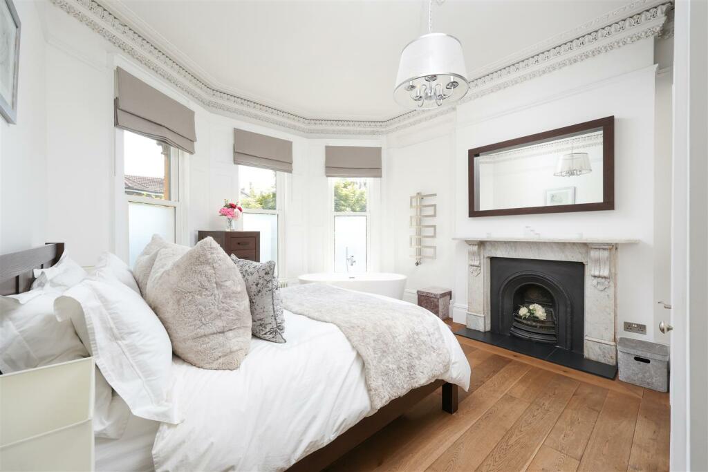GF 23 Beaconsfield Road 12.JPG