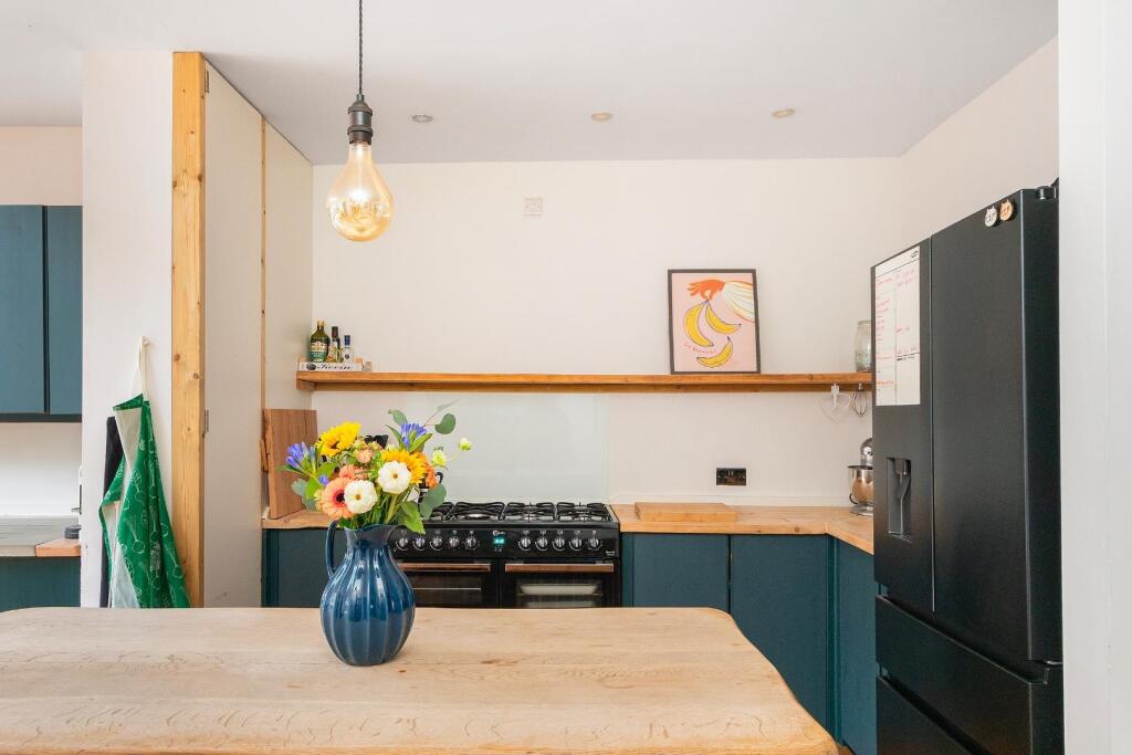 1U1SRBN - Kitchen Diner F.jpg