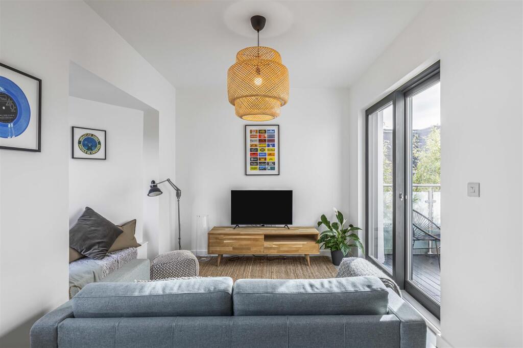 Flat 6, Park Apartments, Tooting