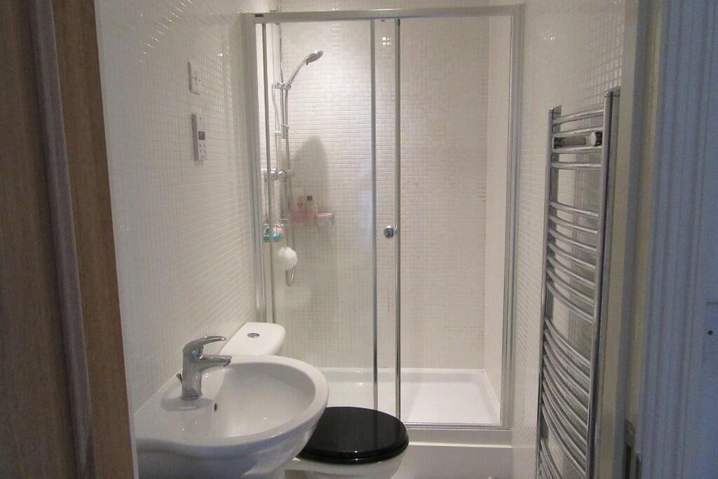 First Floor Shower 