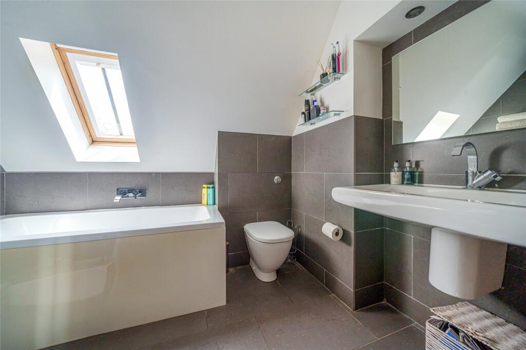 Bedroom One En Suite