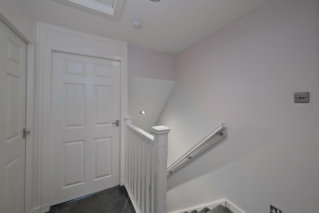 029-22 Spey Court, Newmains ML2 9EE_.jpg