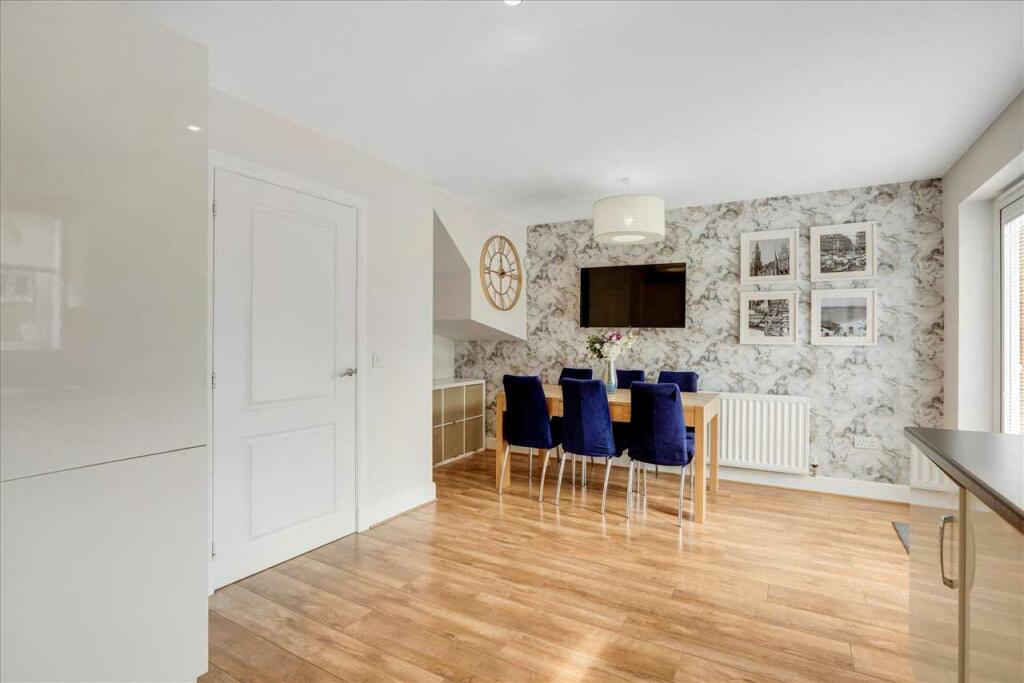 Kitchen Dining (3)