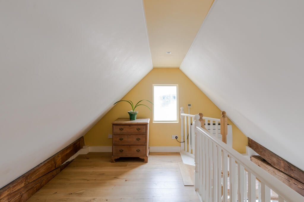 246875 - 7, 8 Fleur De Lis Street-40.jpg