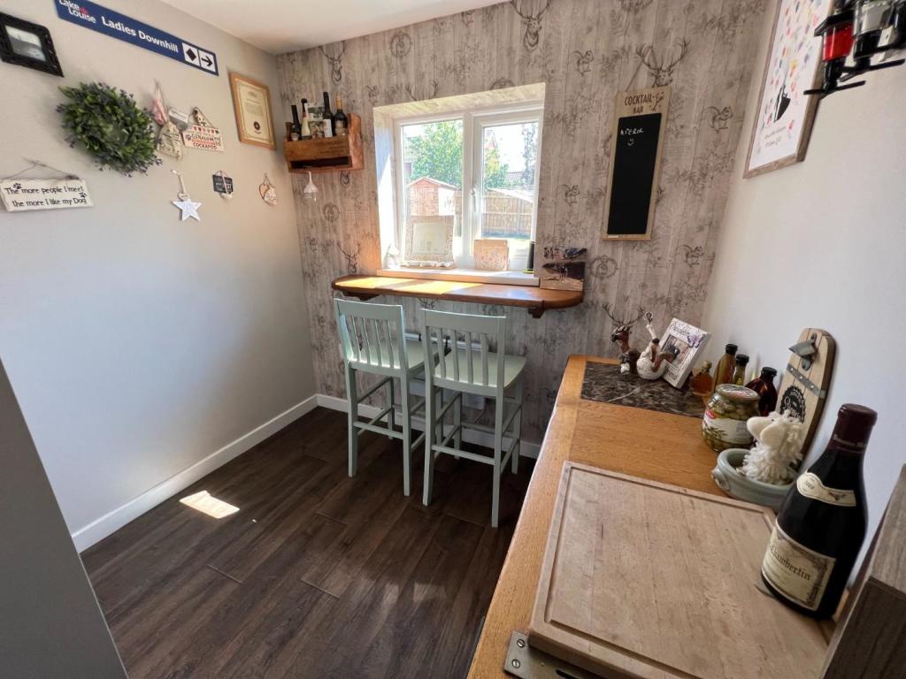 Utility/Bar