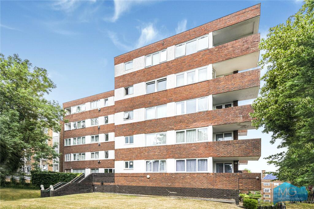 Ballards Lane, London, N3