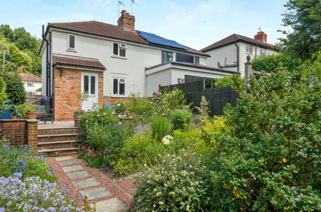 1313743-4-68593df...