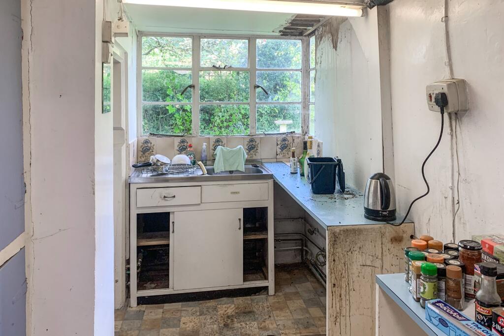 Rose Cottage, Gillets Hill Lane, Temple Cloud, Bristol, Somerset, BS39 5BN