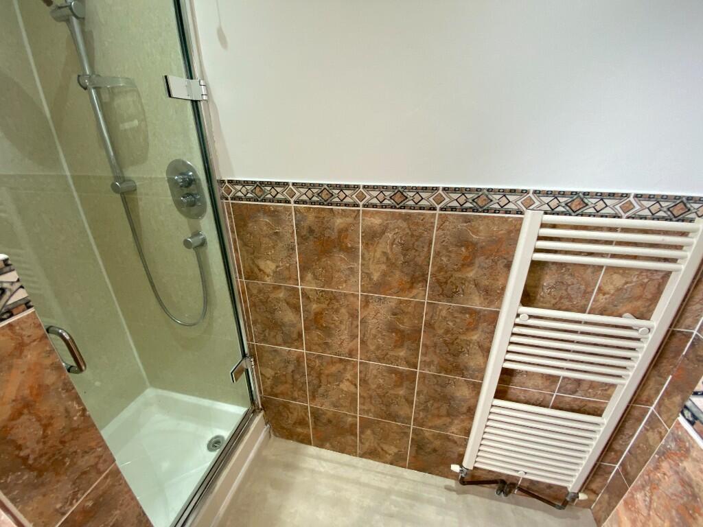 Shower Enclosure 