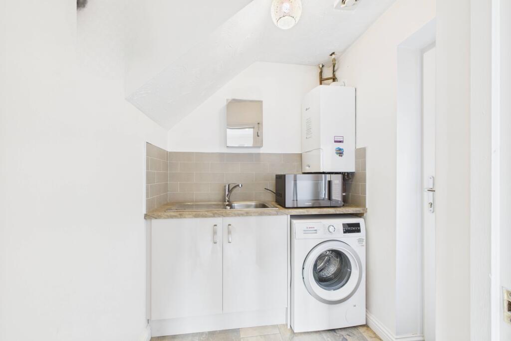 EweMove -  Spalding - Shearers Drive -  Utility Ro