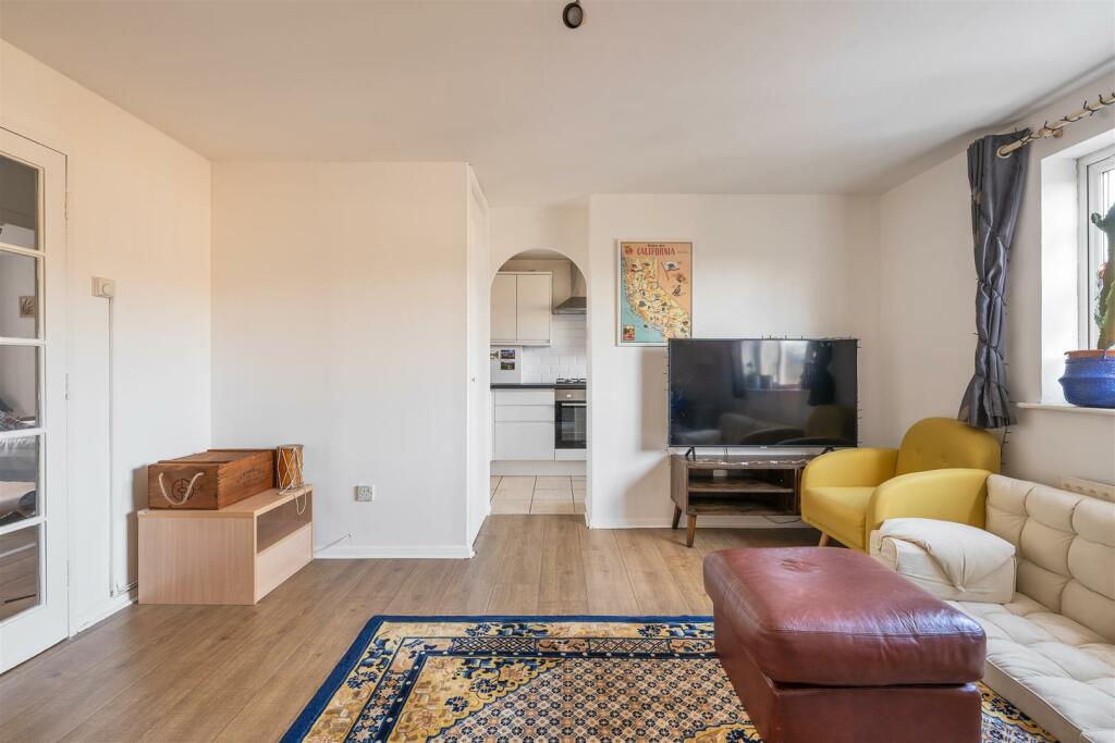 Greenacre Gardens, E17