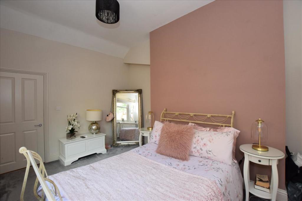 ADDITIONAL BEDROOM PHOTO