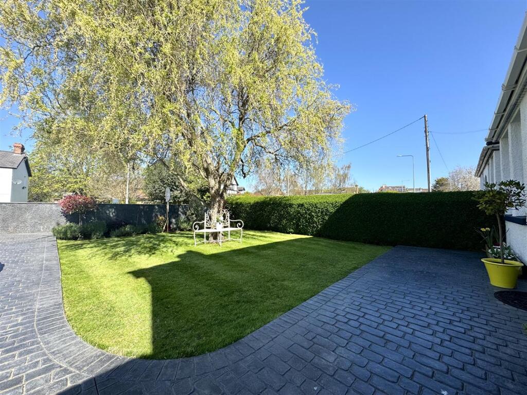 GARDENS