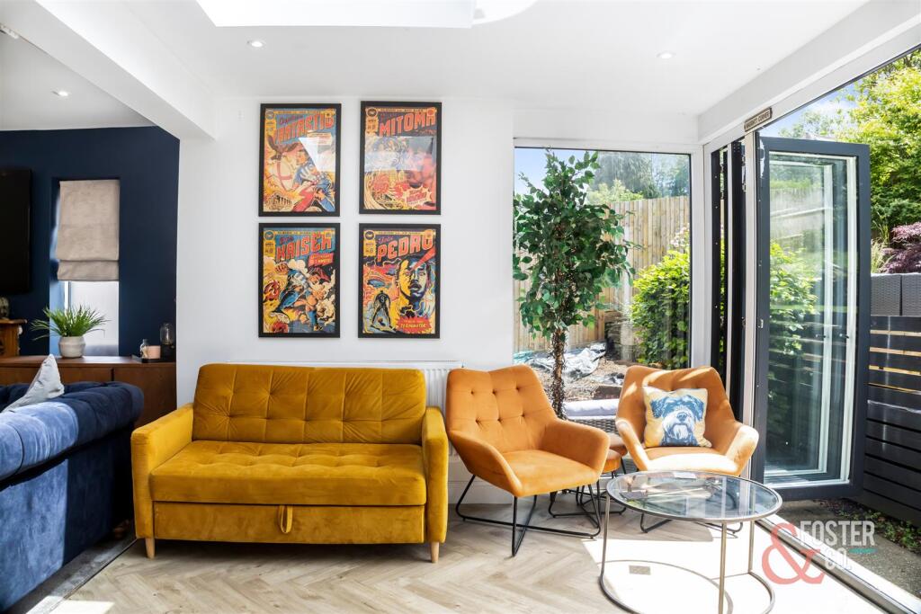 Valley Drive, 91-015.jpg