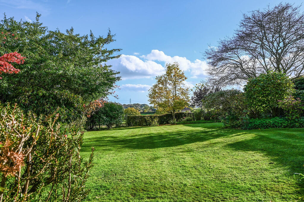 YEW TREE BARN - T...