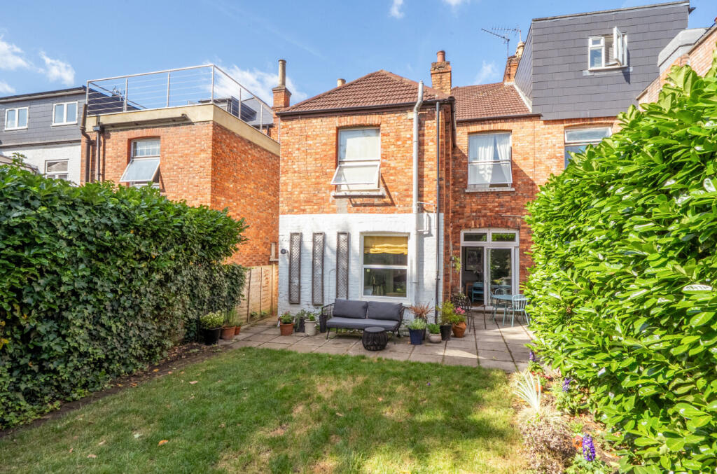 1317398-17-685e5c...