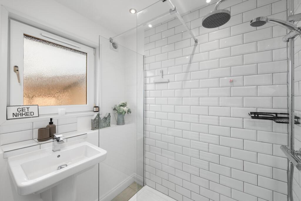 Upstairs Bathroom