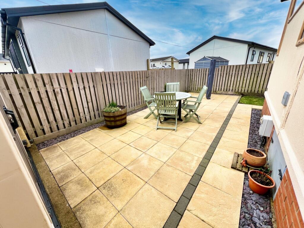 E3538D3C-2CD7-49F0-8ABB-BEE0AFB8B2DE