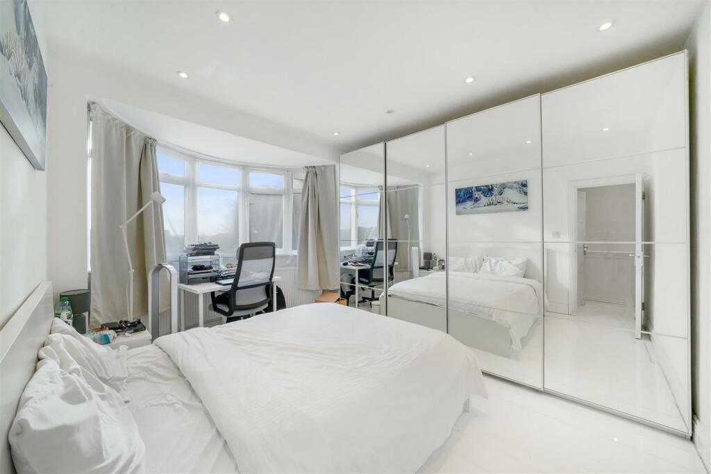 560 Whitton Avenue West - giODtkulnoeXQEFysFOz.jpg