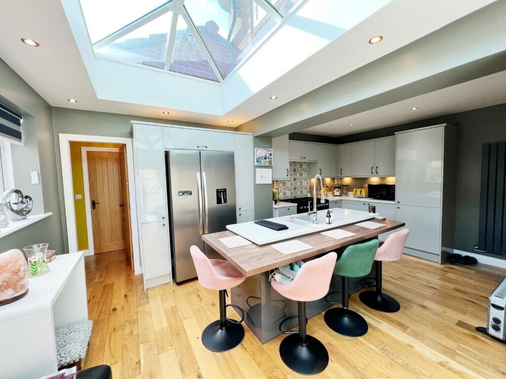 Kitchen Diner pic 6.jpg