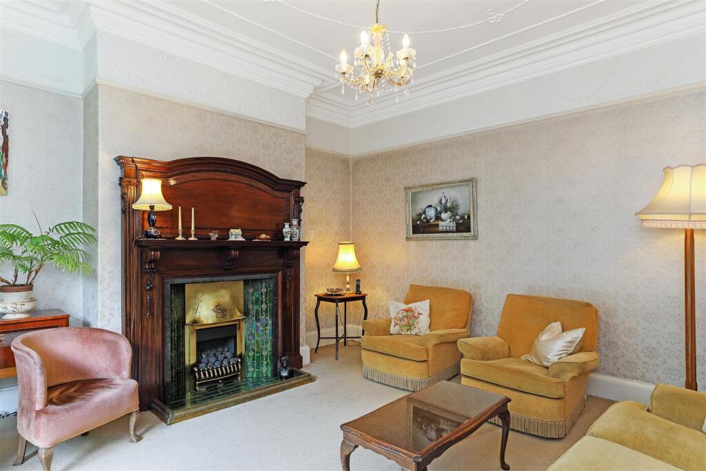 2 to 6 Rochdale Rd.12.Photoneg.co.uk.jpg