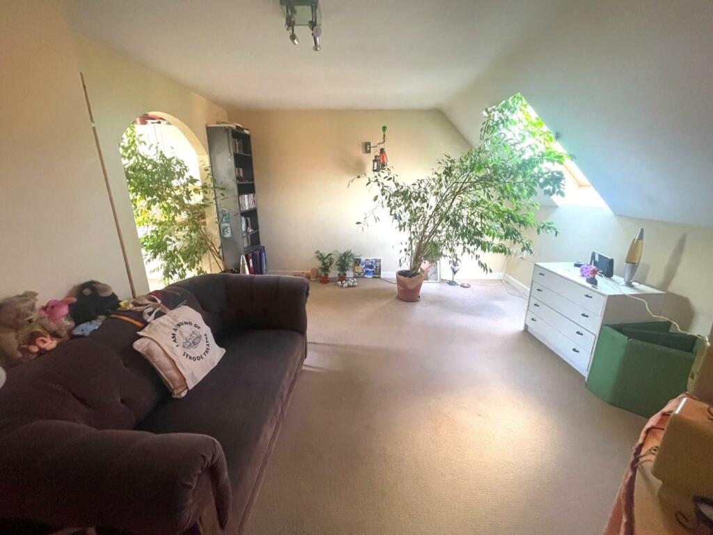 Living Room.JPG