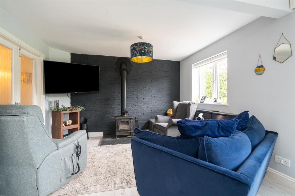 178 Dingle Lane_36.jpg