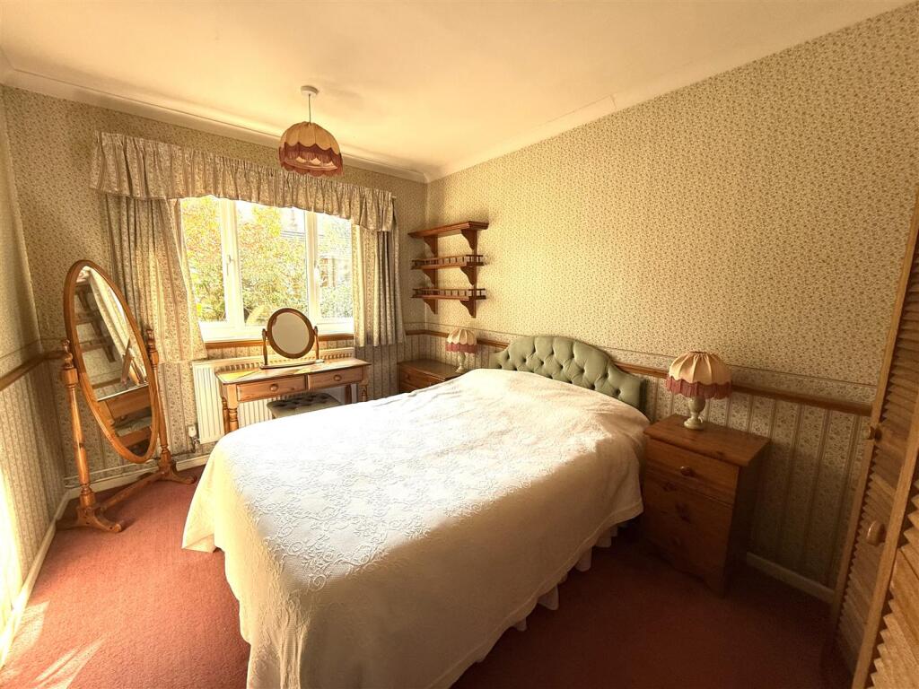 16 the pingle bed 2.jpeg