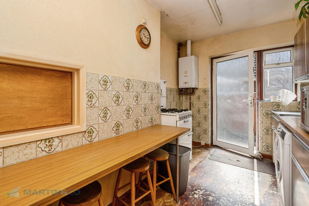 gu228dg-jwp-dsc00...