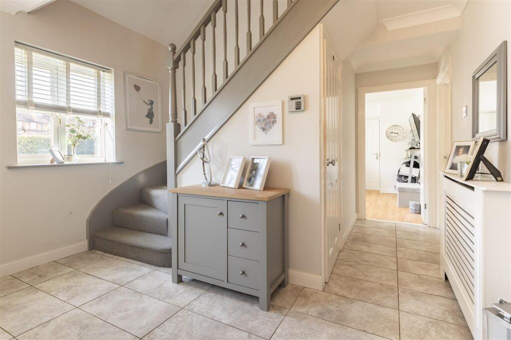 12 Forest Dr (2).jpg