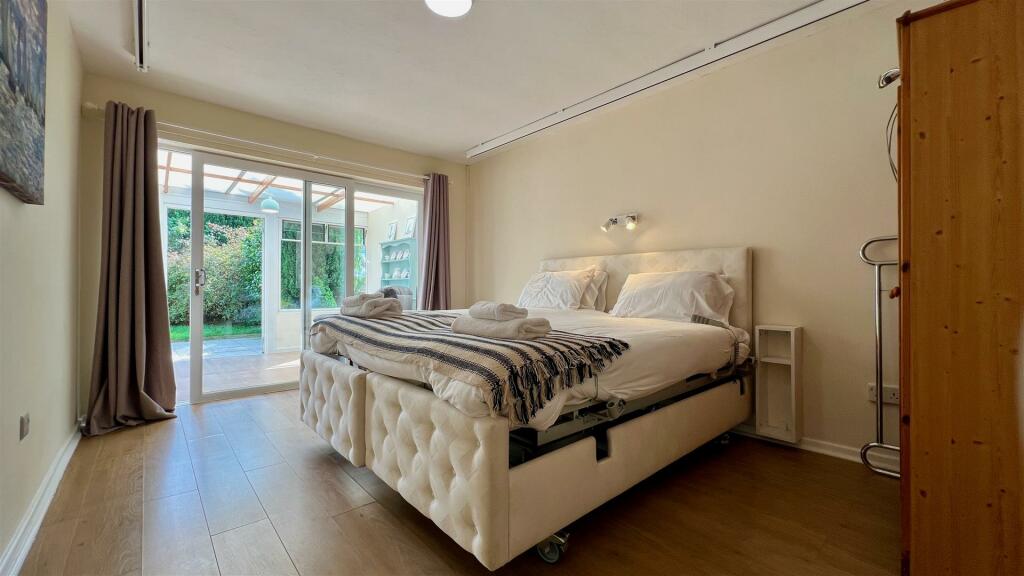 bed 1