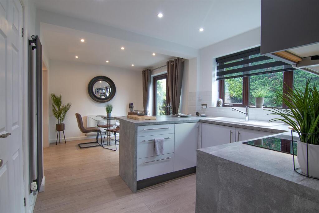 1. KITCHEN DINER1.jpg