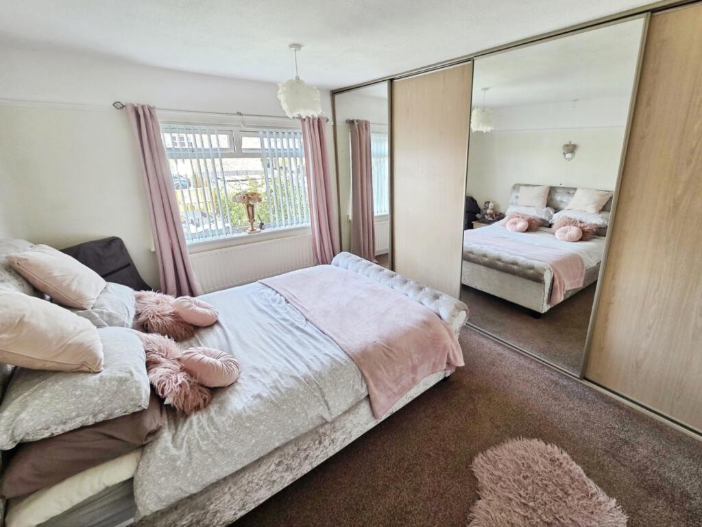 pbox-bedroom-336731.jpg