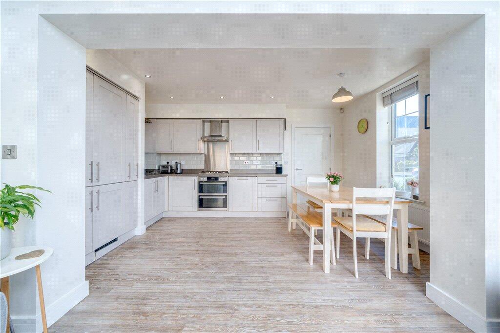 Light &amp; Spacious