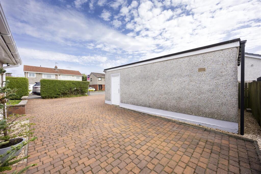 2_APPLECROSS_GARDENS_MOODIESBURN_004.JPG