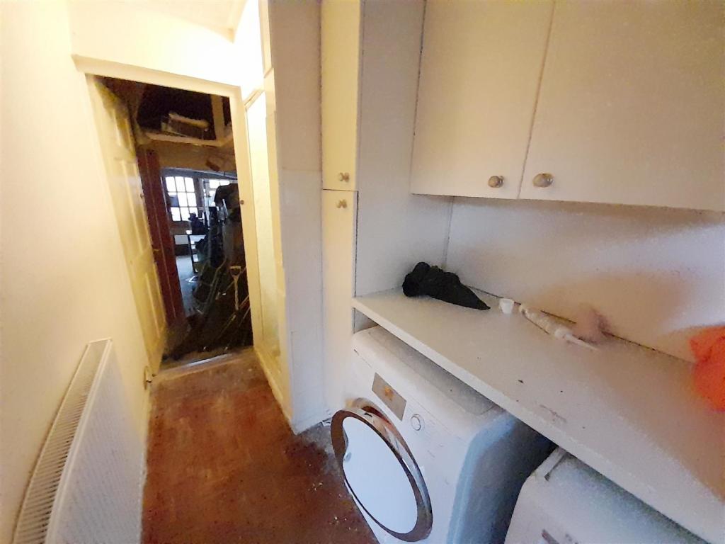 Utility Room (Side Extension)