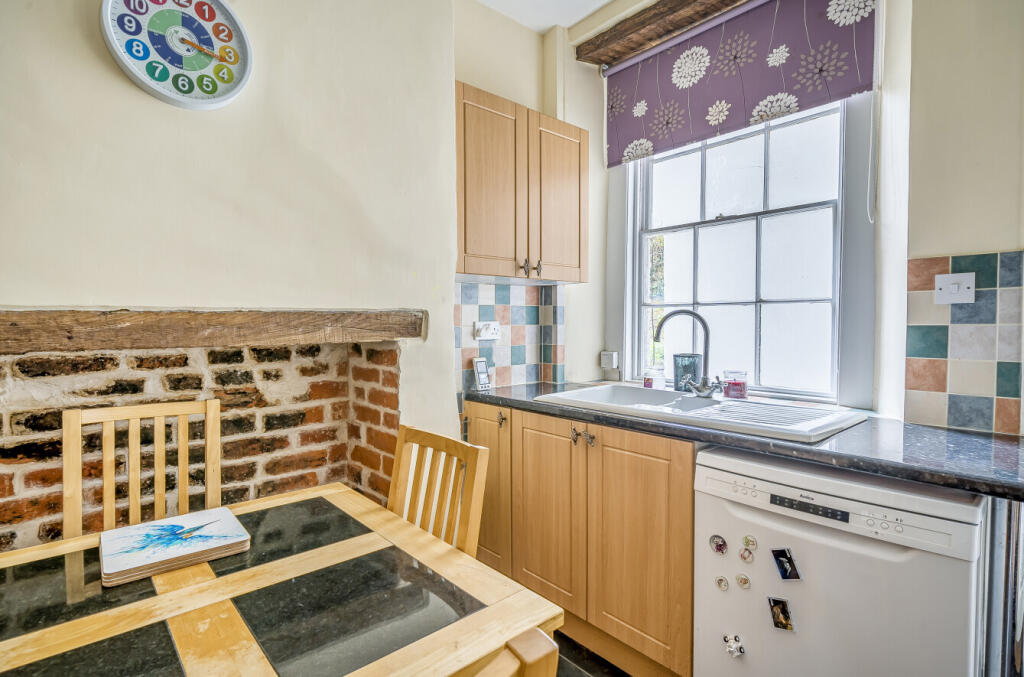 1357618-11-68cc46...