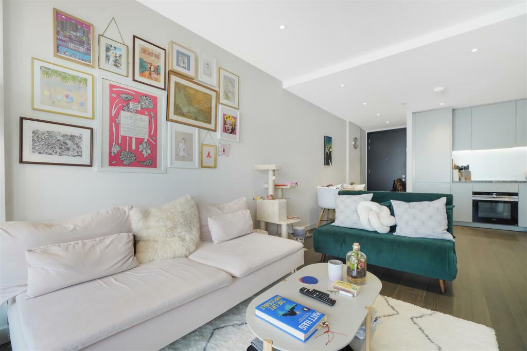Flat 1202, 10 Cutter Lane - SsMbm951yFcIAiptMmdC.j