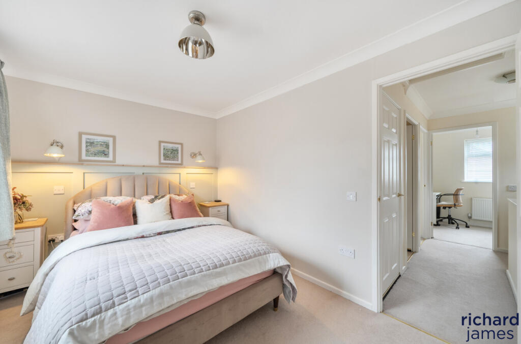 3f470400efa6464fbeeb771330c5844a