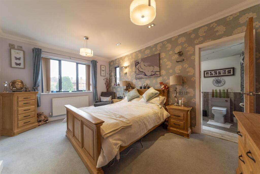 Bedroom 1 En-Suite