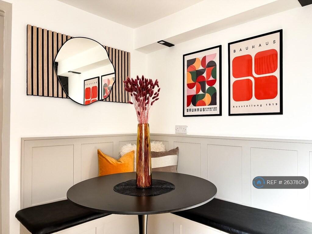 Snug Communal Living