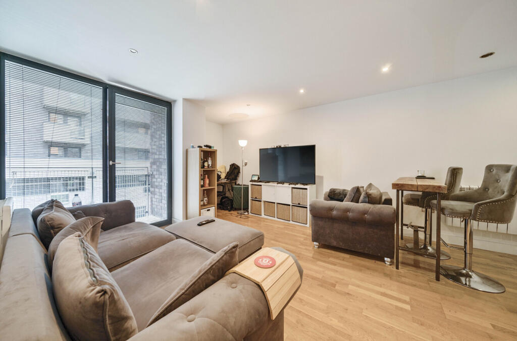 1309479-8-684c2b1...