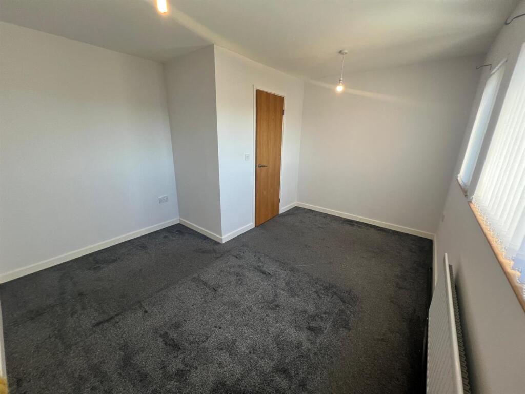 Bedroom 2.   .jpg