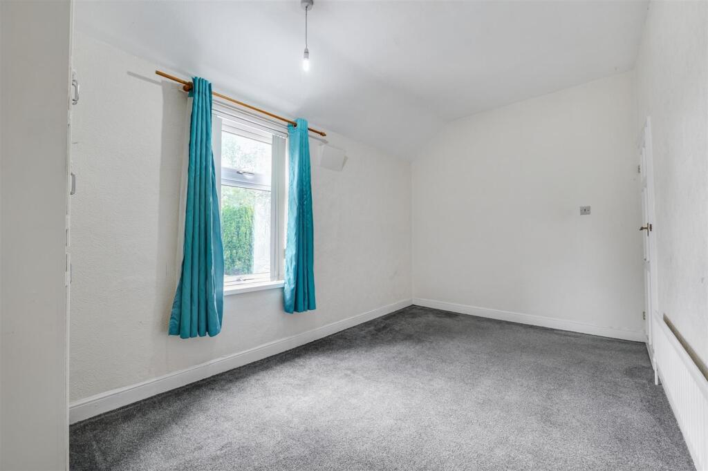 Bedroom one1.jpg