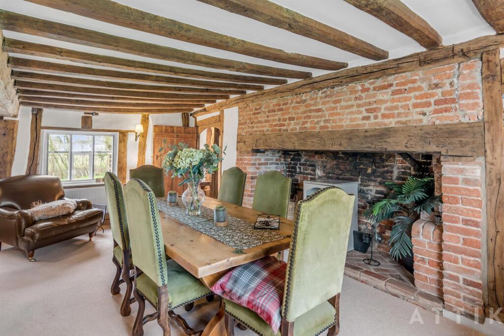 Old thatched cottage Manse Lane Crstfield IP19 0DJ