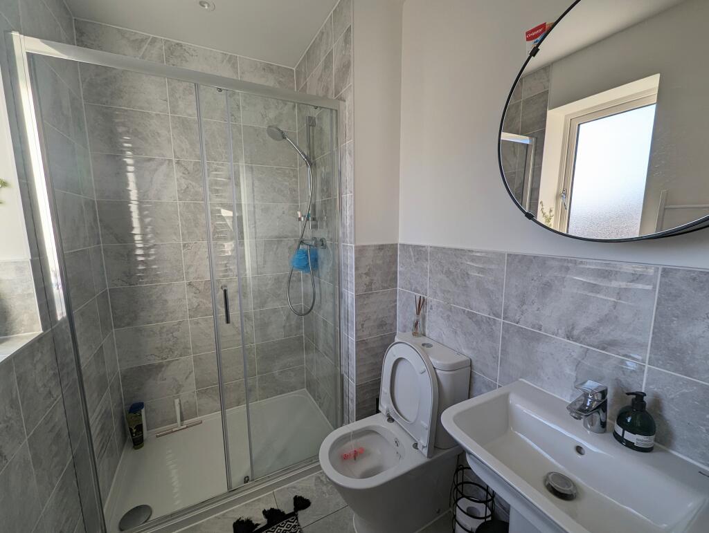 En-suite Bathroom