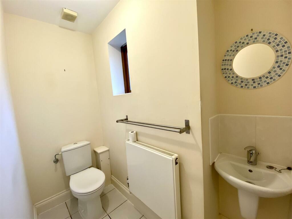 GROUND FLOOR WC