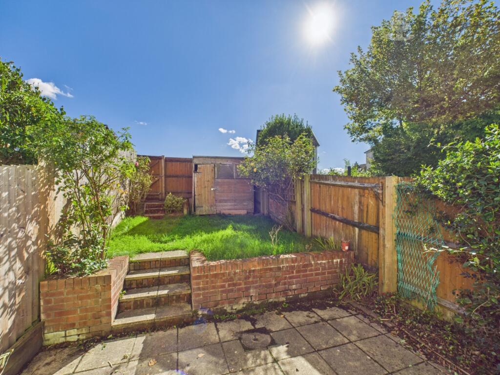 CAM03640G0-PR0065-STILL026