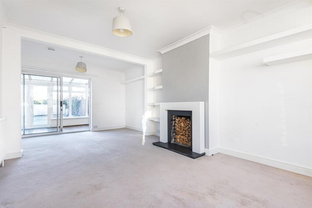 Living/Dining Room