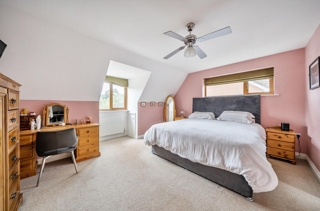 1342761-5-68adde4...